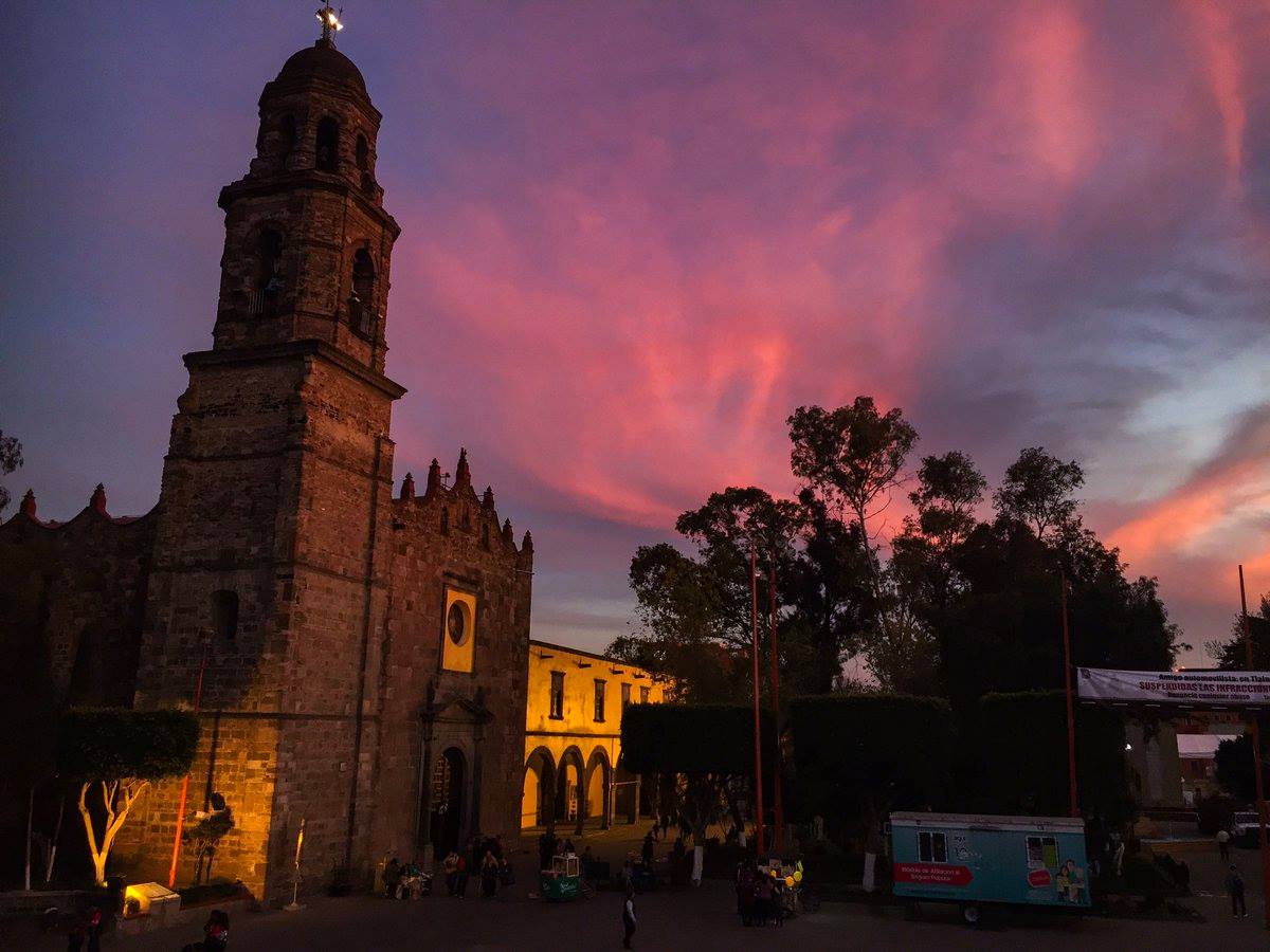 imagem Catedral de Tlalnepantla da Cidade do México. Descubra as 10 igrejas mais impressionantes da Cidade do México no aplicativo Horários de Missa no seu celular.