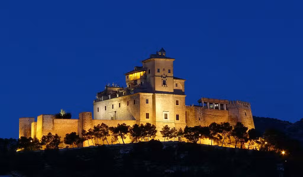 A Real Basílica Santuário da Vera Cruz de Caravaca - Horários de Missa