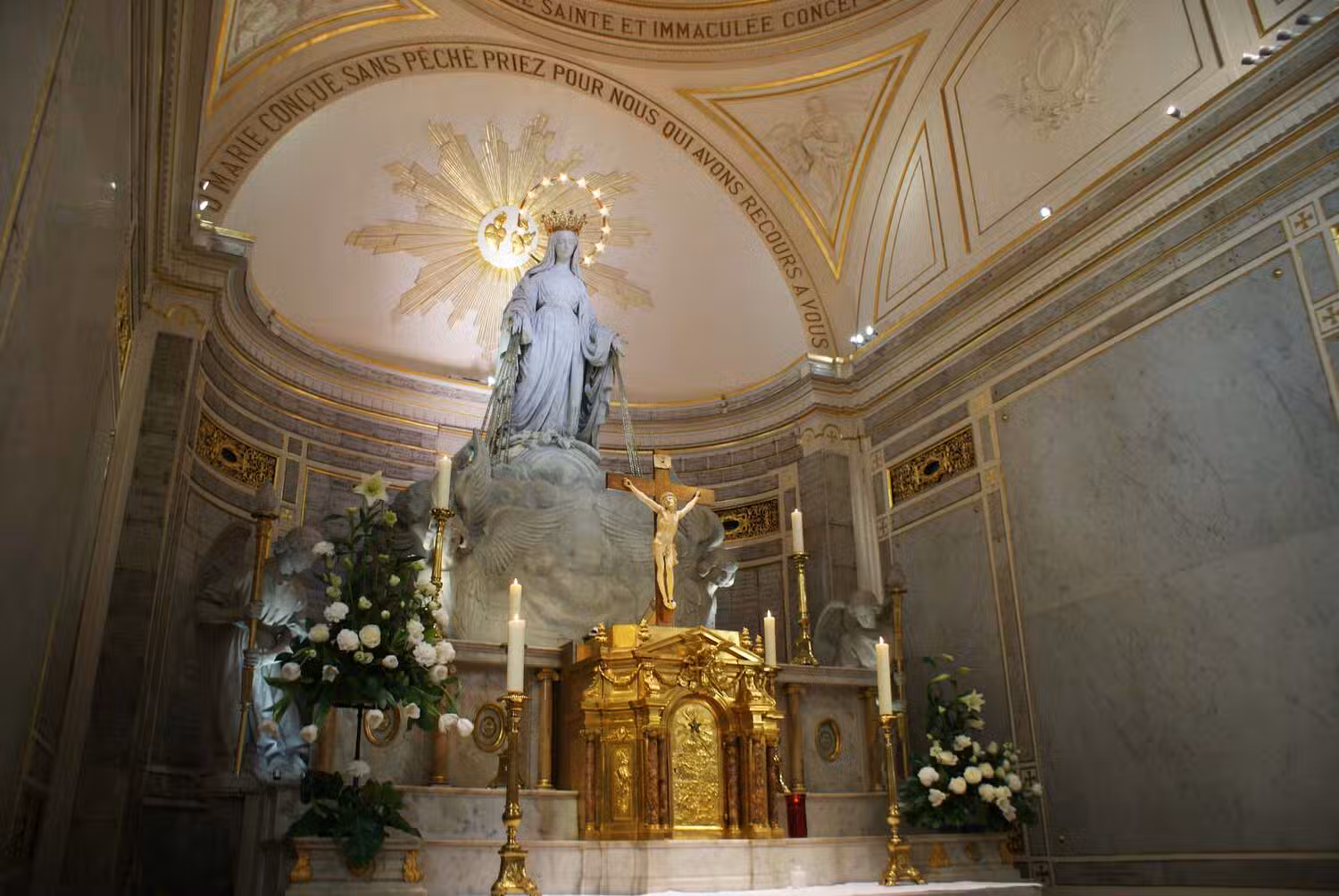 Capela de Nossa Senhora da Medalha Milagrosa.