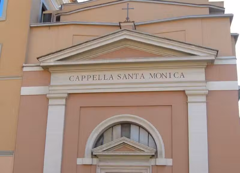 Capela de Santa Mônica-Horários de Missa