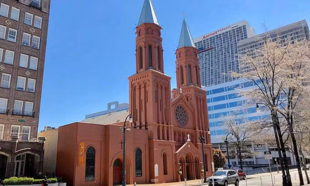 Igrejas Católicas em Atlanta - Basílica do Sagrado Coração - Horários de Missa