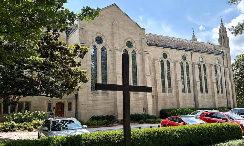 Igrejas Católicas em Atlanta - Catedral de Cristo Rei - Horários de Missa