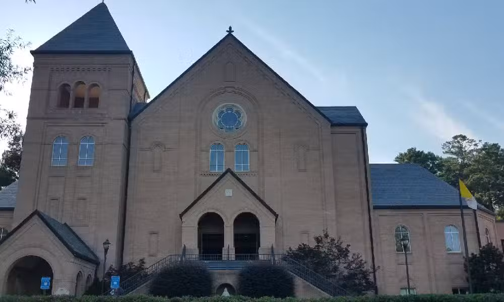 Igrejas Católicas em Atlanta - Igreja do Espírito Santo - Horários de Missa