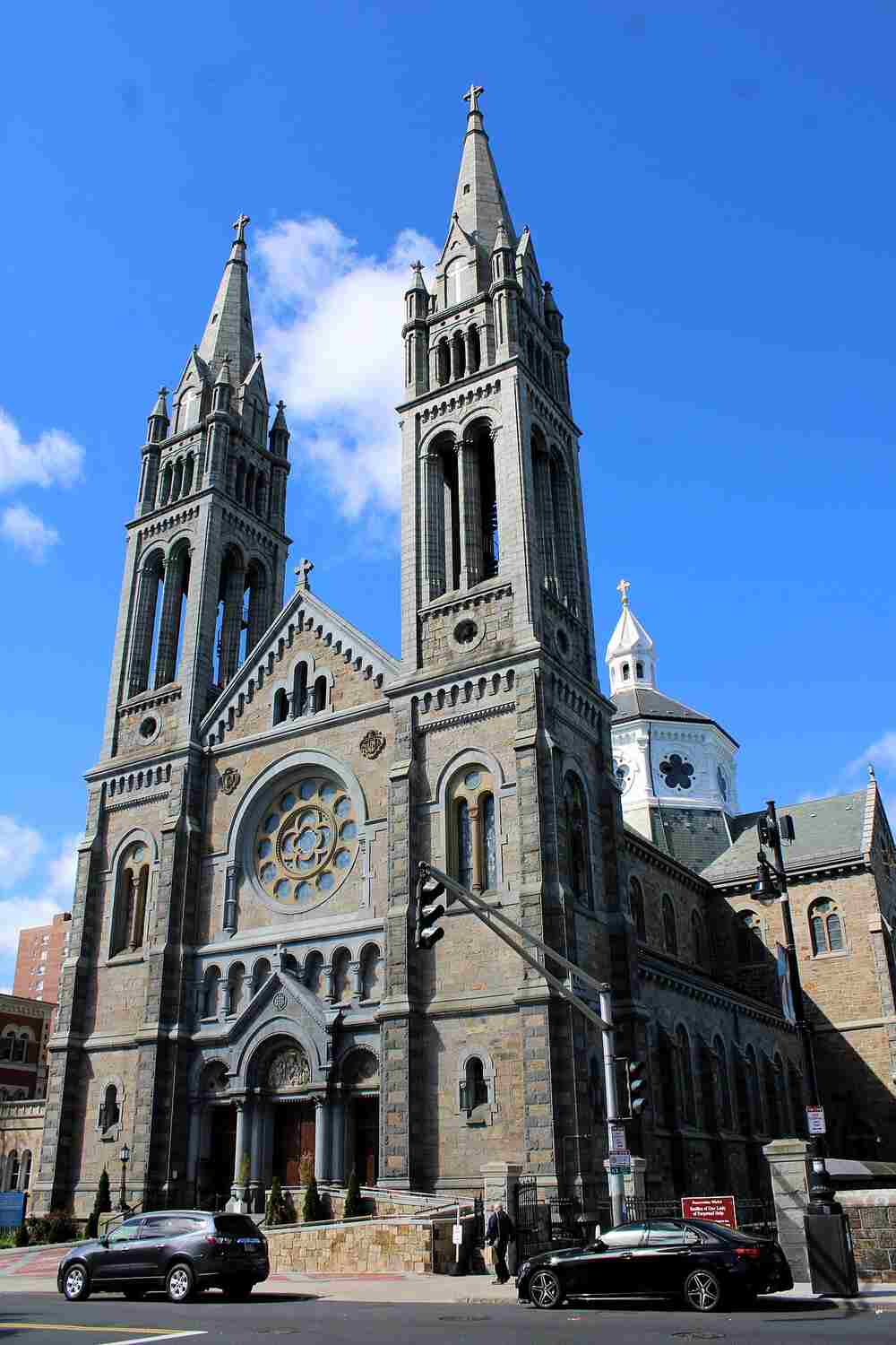 Igrejas Católicas em Boston - Basilica and Shrine of Our Lady of Perpetual Help - Horários de Missa Igrejas Católicas em Boston - Basilica and Shrine of Our Lady of Perpetual Help - Horários de Missa