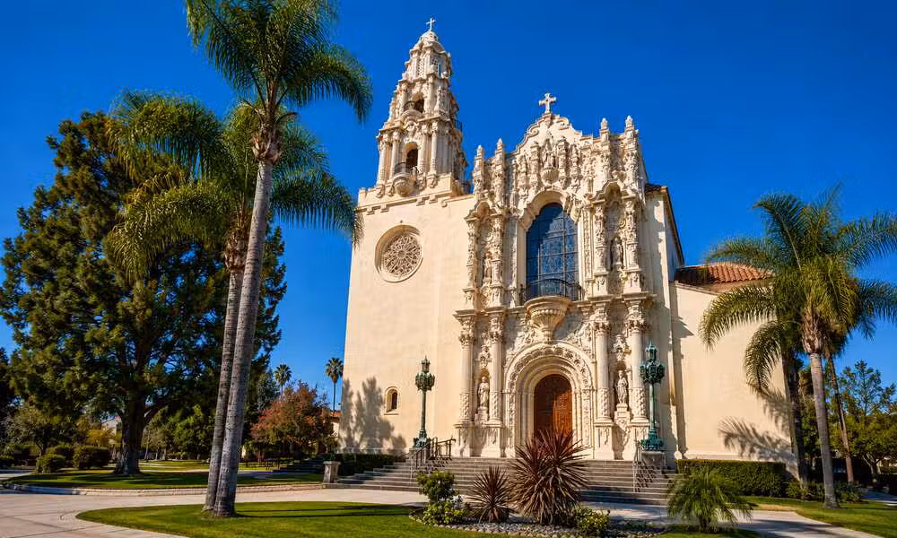 Missa em Los Angeles - St. Vincent de Paul Catholic Church - Horários de Missa